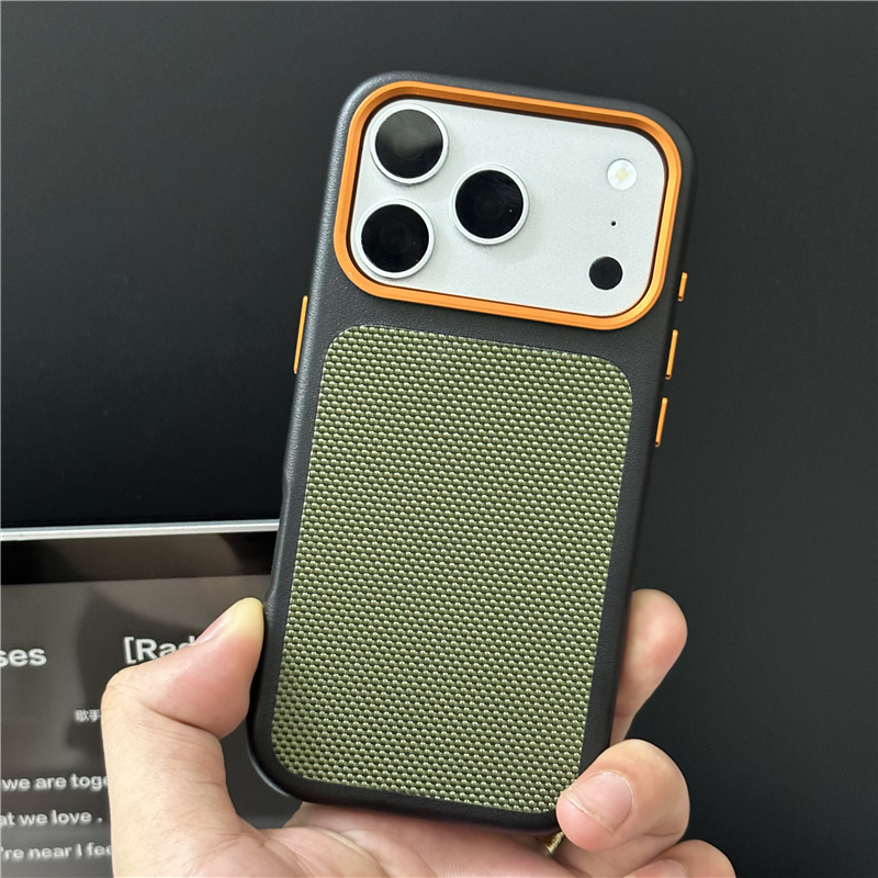 Luxury Tech Woven Canvas Magne - огляд і ціна Tech Accessories Hard Case