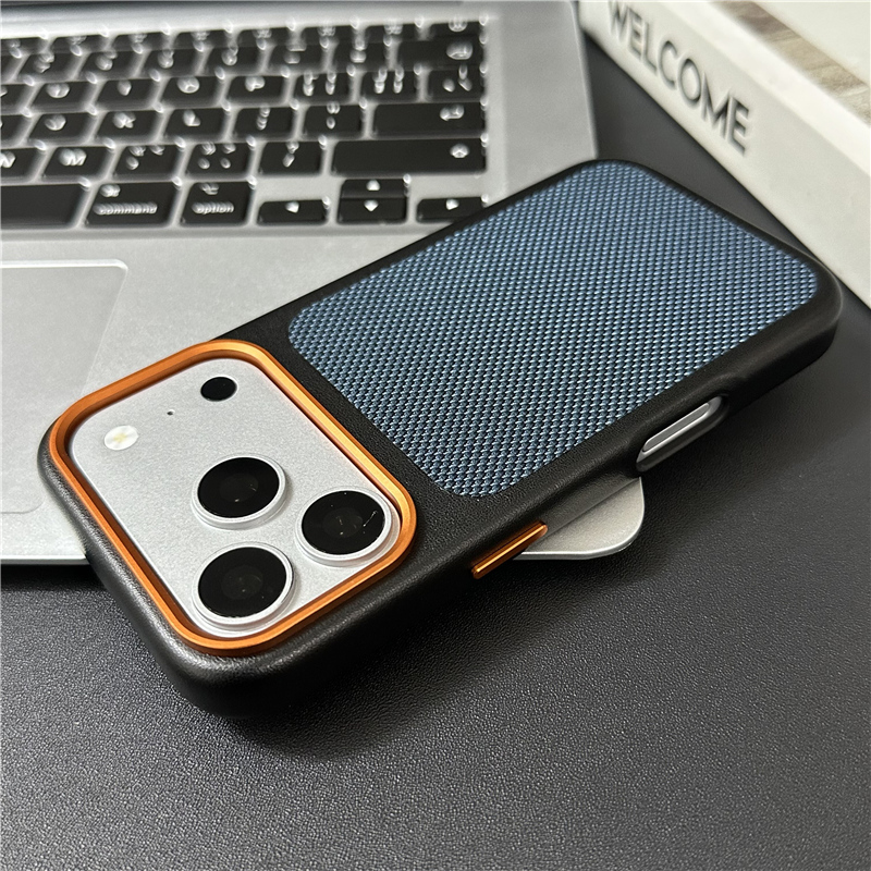Luxury Tech Woven Canvas Magne - огляд і ціна Tech Accessories Hard Case